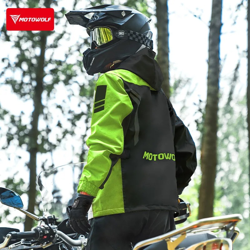 เสื้อกันฝนสะท้อนแสงสำหรับขี่มอ - Cycling Commuter Rain Jacket บทวิจารณ์และราคา