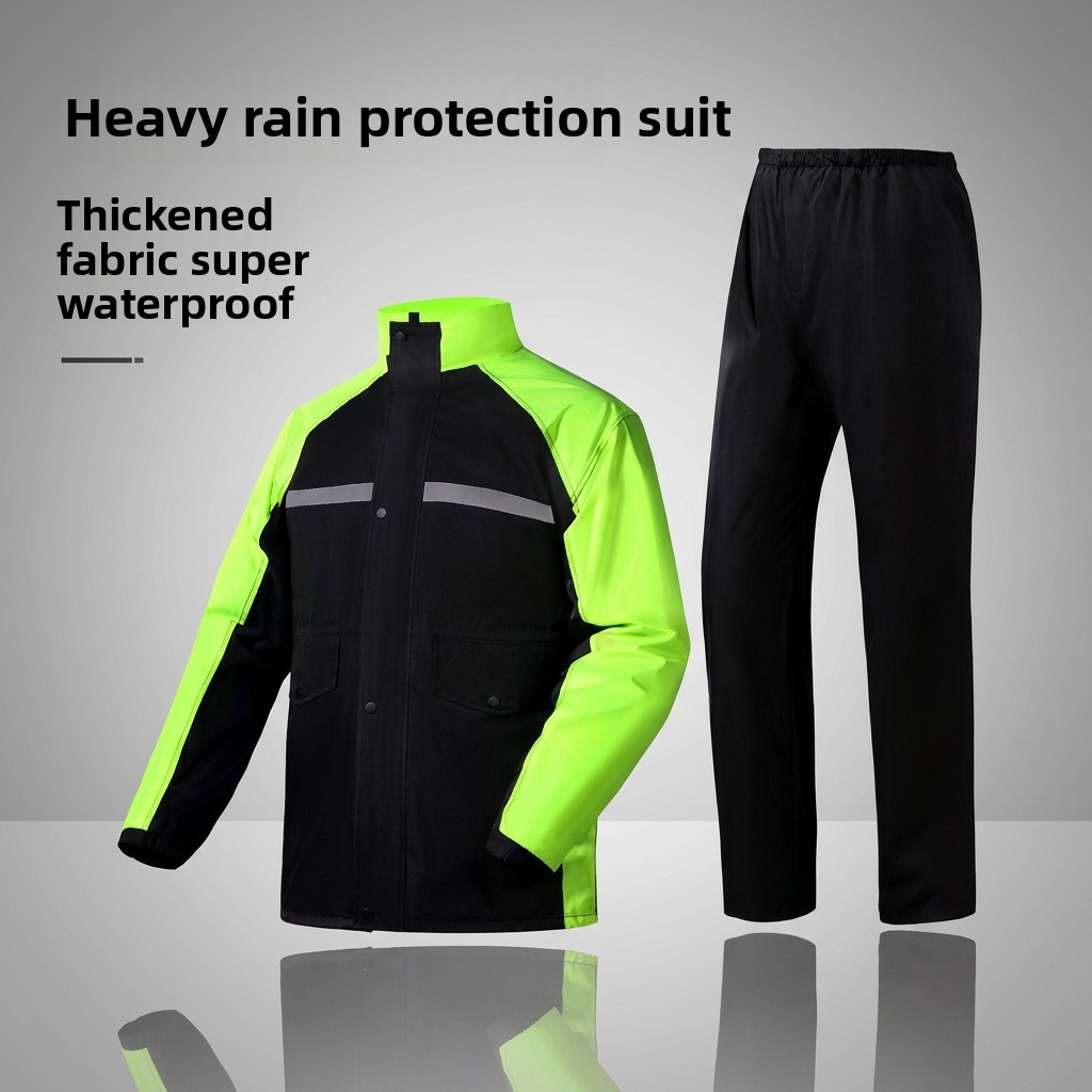 ชุดกันฝนสำหรับมอเตอร์ไซค์แบบทน - Cycling Commuter Rain Jacket บทวิจารณ์และราคา